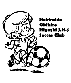 レトロ調のかわいいイラストの少年がサッカーをしているデザイン。