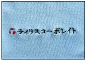 ポロシャツ左胸刺繡拡大